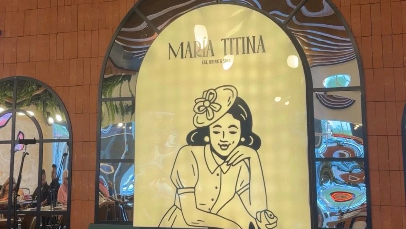 The dining room at María Titina on North Mesa in West El Paso